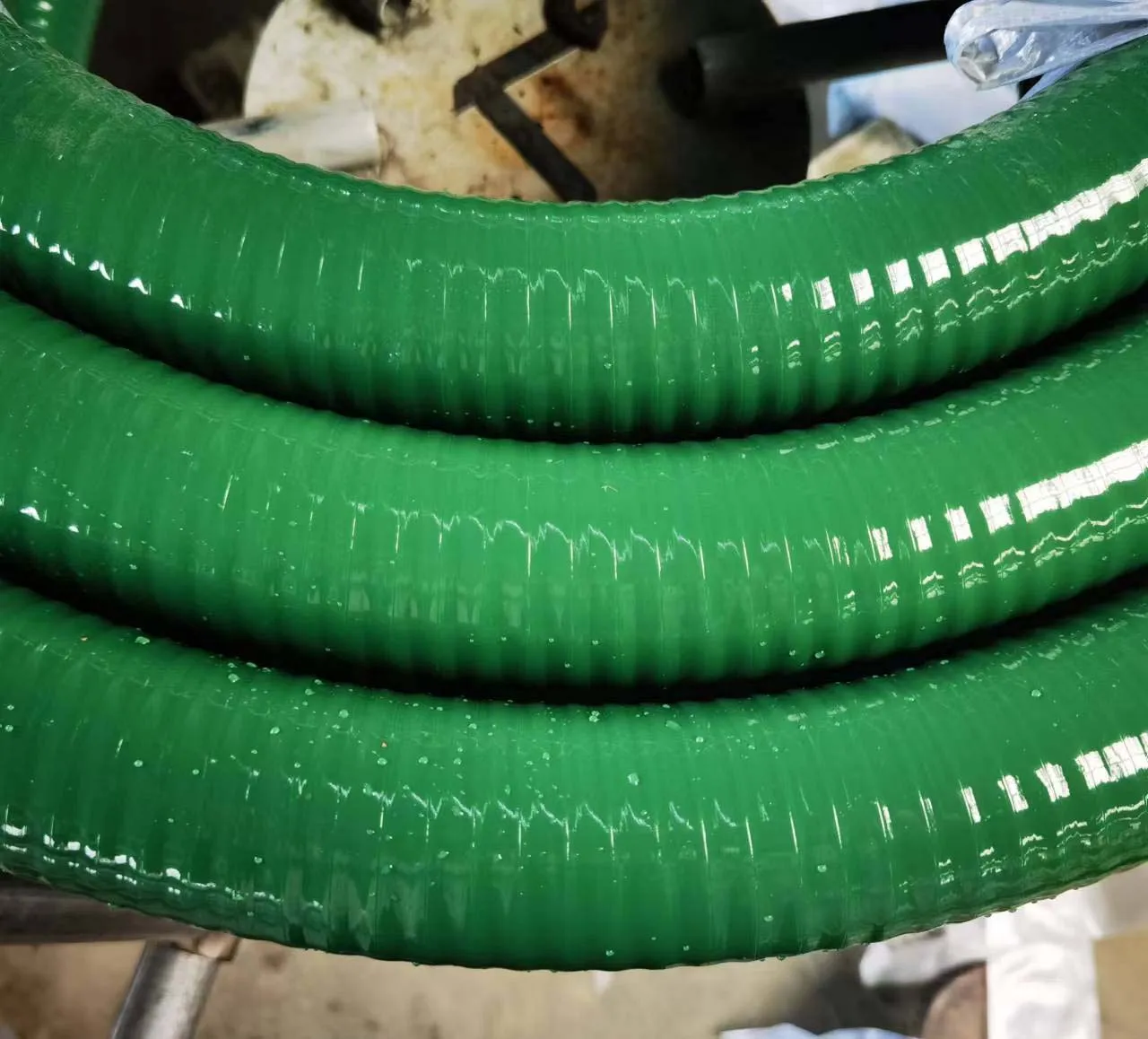 grüner PVC-Saugschlauch